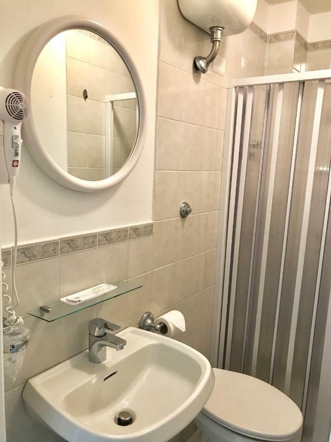 La Speranza Hotel Grazzini Rufina Стая снимка